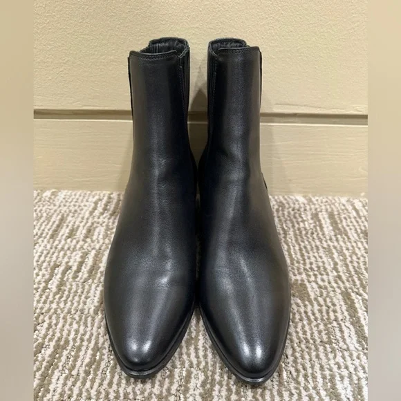 NWT - SAINT LAURENT Calfskin Brit Souple Ankle Boots - Picture 3 of 7